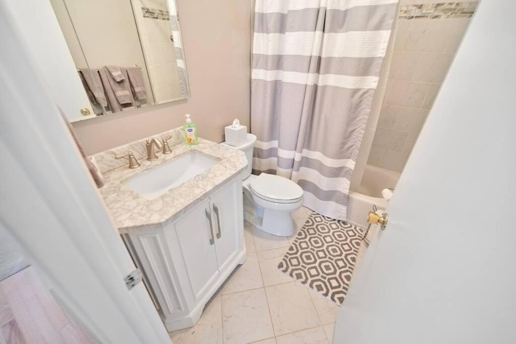 Pocono Pines, Naomi 4 Bedrooms, 2 Full Bath * Pocono Pines