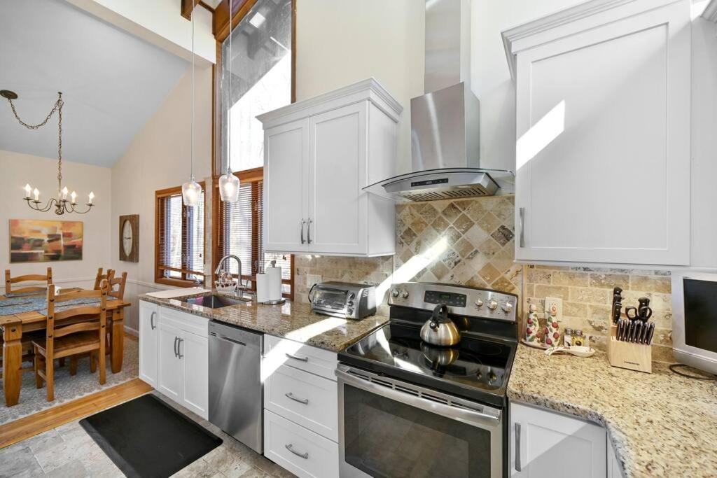 Casa de férias Pocono Pines, Naomi 4 Bedrooms, 2 Full Bath *