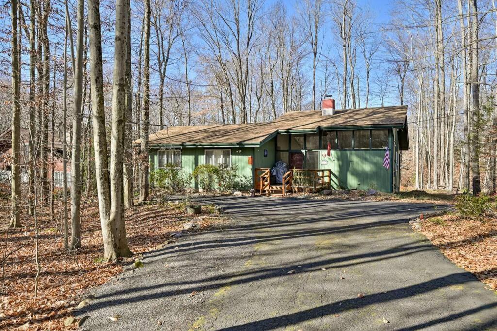 Pocono Pines, Naomi 4 Bedrooms, 2 Full Bath * Pocono Pines