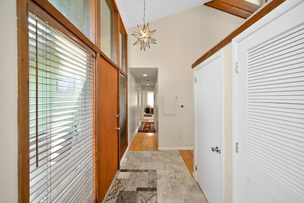 Pocono Pines, Naomi 4 Bedrooms, 2 Full Bath *